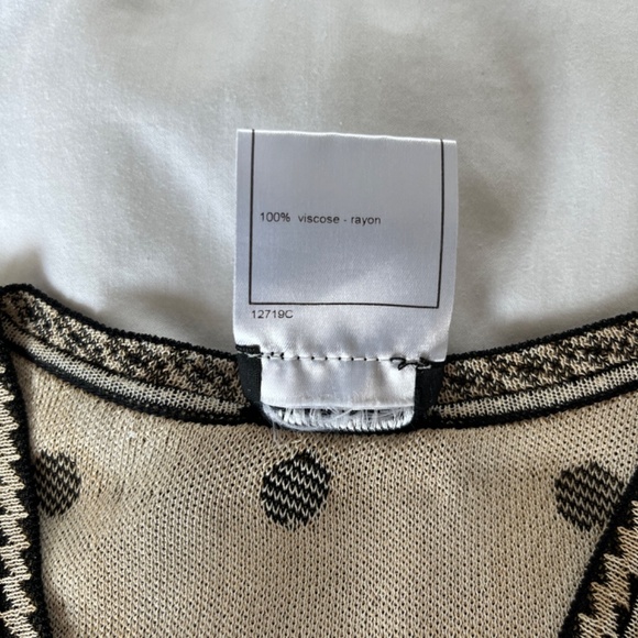 Chanel V-Neck Camellia Knit Top - Picture 4 of 6